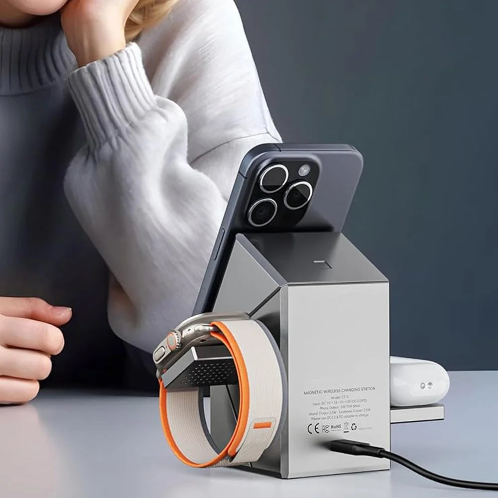 Portable Wireless Charging Station 3-in-1 30W Fast Charging Charger Stand，Suitable for iPhone 16 15series ，Watch Ultra&AirPods